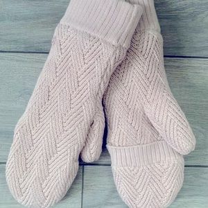 Lululemon Sherpa Weave Mittens